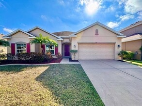 Building Photo - 610 15th Ave NW