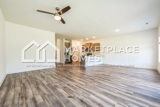 Building Photo - 3228 Spool Ln SW
