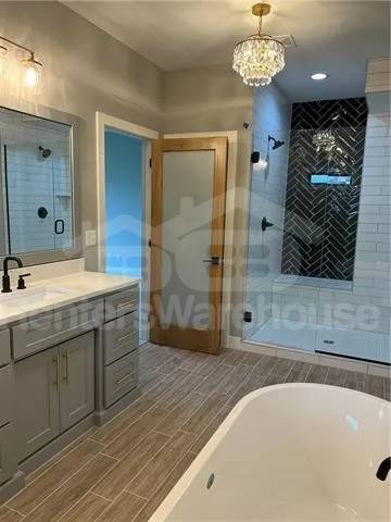 Building Photo - 4705 NE Freehold Dr