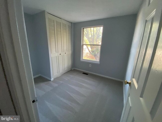 Building Photo - 6963 Villa-Del-Rey Ct