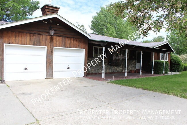 Primary Photo - 415 N 400 E