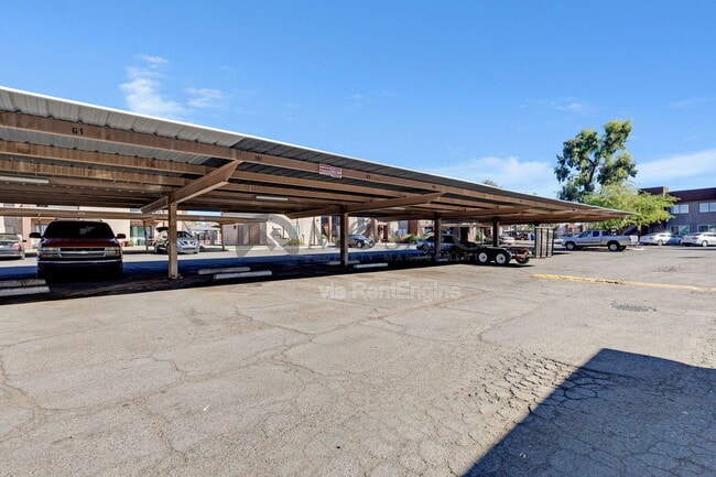 Building Photo - 3810 N Maryvale Pkwy