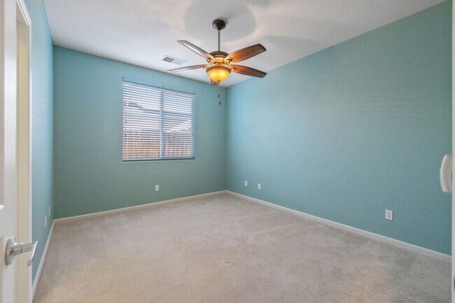 Building Photo - 6124 W Delaware Ct