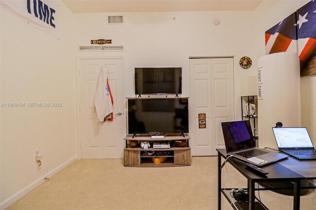 Building Photo - 1650 Presidential Way