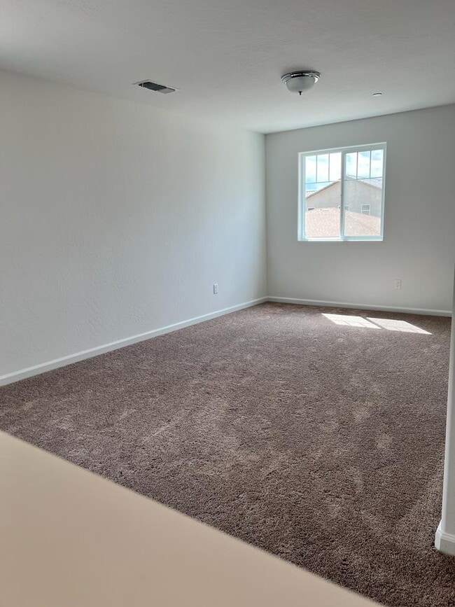 Loft/Bedroom 1 - 2294 N Apricot Ave