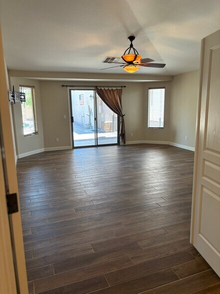 Building Photo - 32139 N Caspian Way