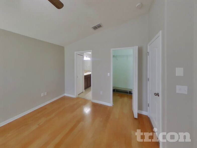 Building Photo - 12522 Cricklewood Dr