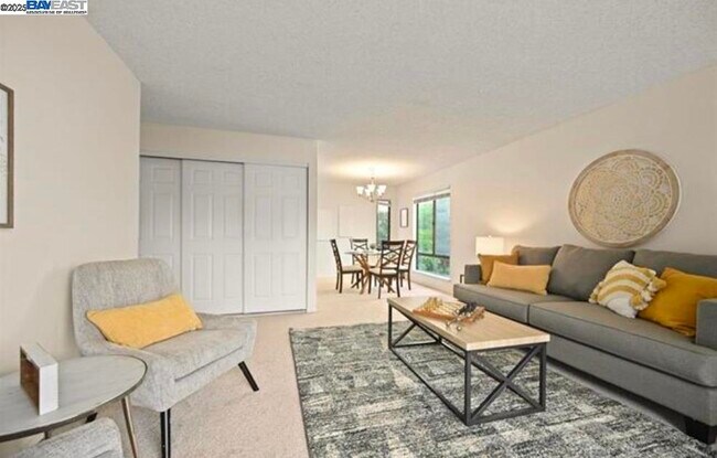 Building Photo - 420 N Civic Dr