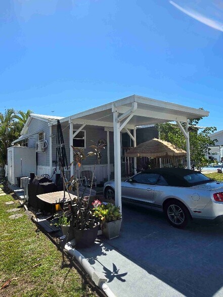 Building Photo - 5255 White Sky Cir