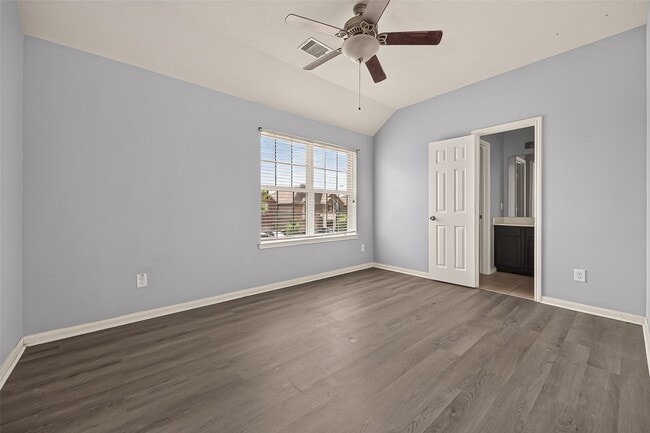 Building Photo - 24906 Clover Ranch Dr