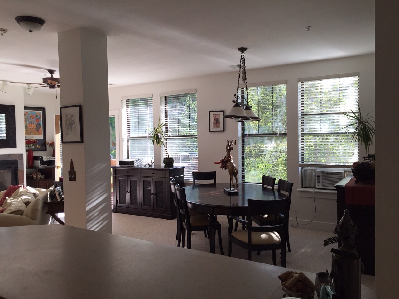 Building Photo - 8300 Meadowview Dr