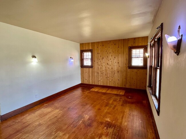 Building Photo - 3 Bed 1 Bath Single Family Home in Wausau