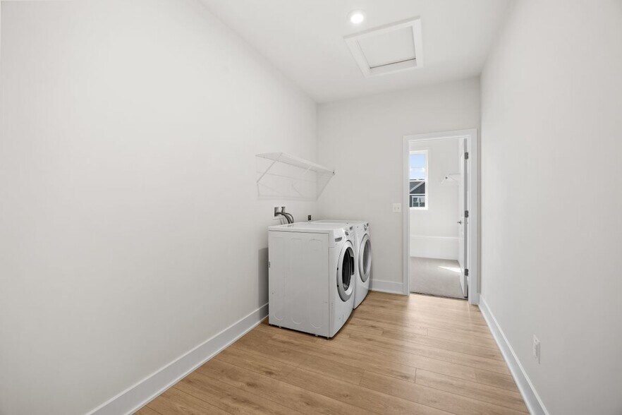 Building Photo - 104 Alabaster Ln