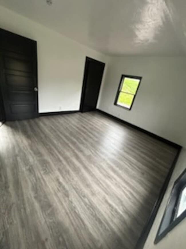 Building Photo - Newly Update 3 bedroom 1 bath house for rent in Port Vue!