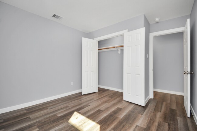 Building Photo - 5711 Breland St