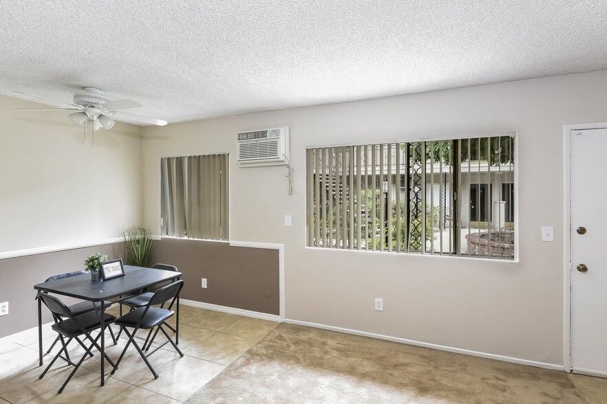 Primary Photo - Magnolia Apartments