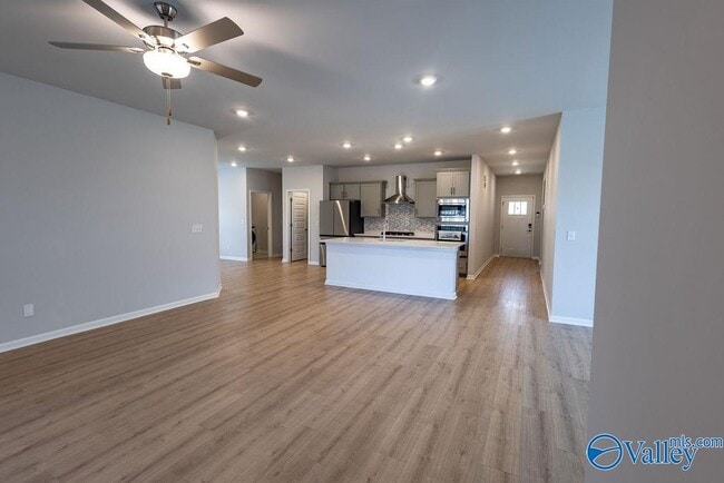 Building Photo - 143 Sager Cir
