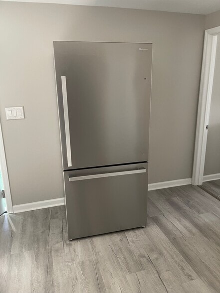 Building Photo - 28 Leversee Ave