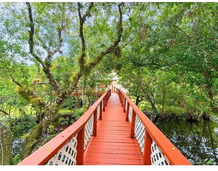 Building Photo - 3307 SW Bessey Creek Trl