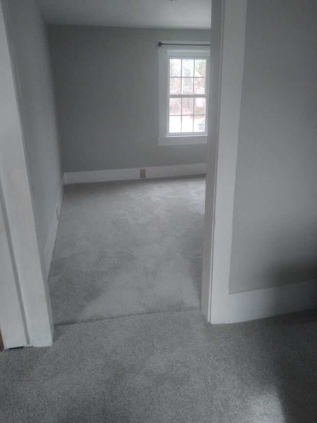 middl room - 42 Brookline St