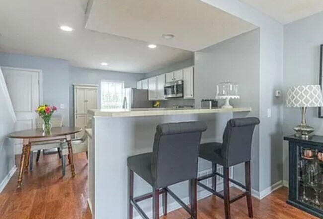 Building Photo - 5587 Bow Falls Blvd