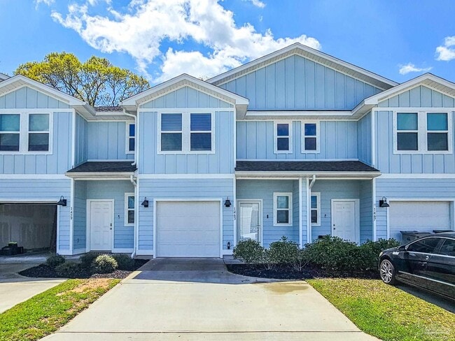 Building Photo - 1463 Iroquois Ct