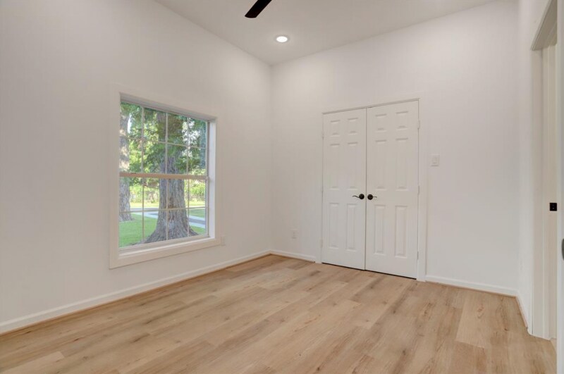 Building Photo - 808 Oakhurst St