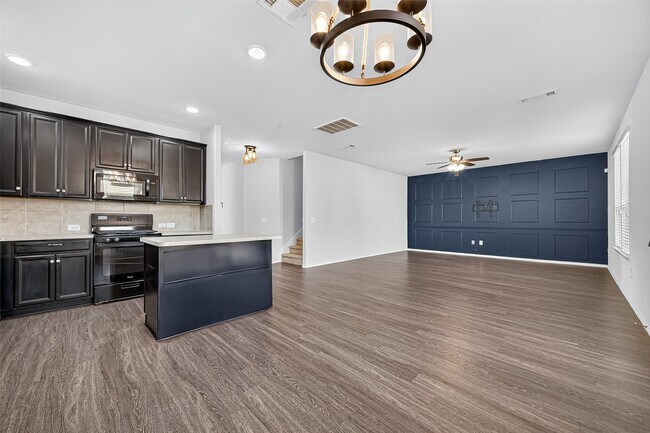 Building Photo - 5027 Brewcastle Ln