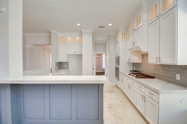 Building Photo - 214 Spring Lakes Haven