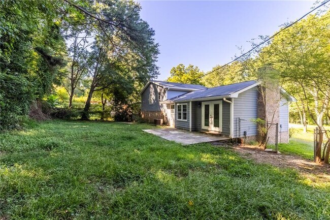 Building Photo - 1285 Coronada Dr