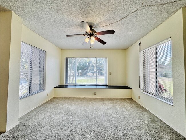 Building Photo - 2264 Winkler Ave