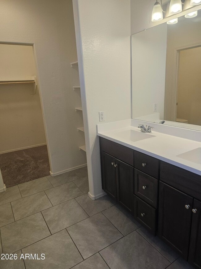 Building Photo - 1650 E Jardin Pl