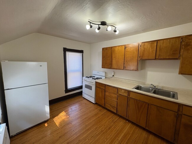 Building Photo - 1526 S 23rd St