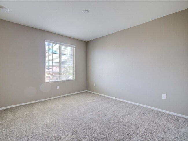 Building Photo - 6568 E Via Arroyo Azul