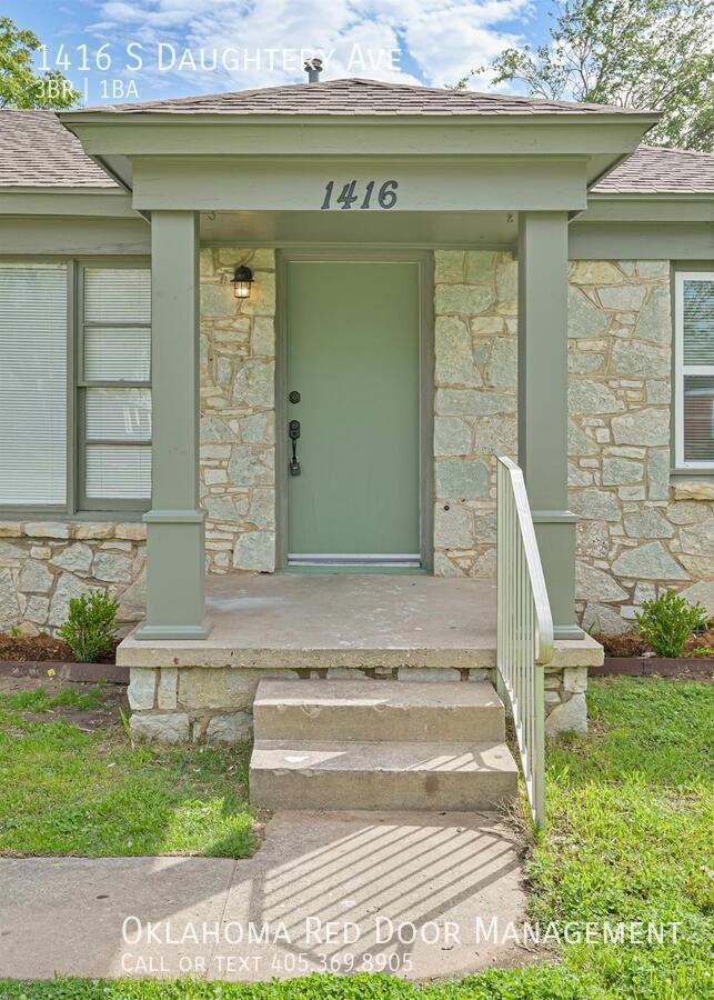 Building Photo - 1416 S Daugherty Ave
