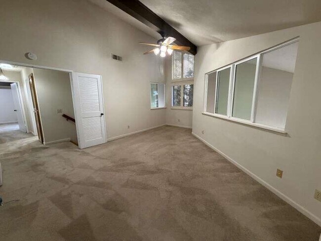 Building Photo - 4709 Malero Pl