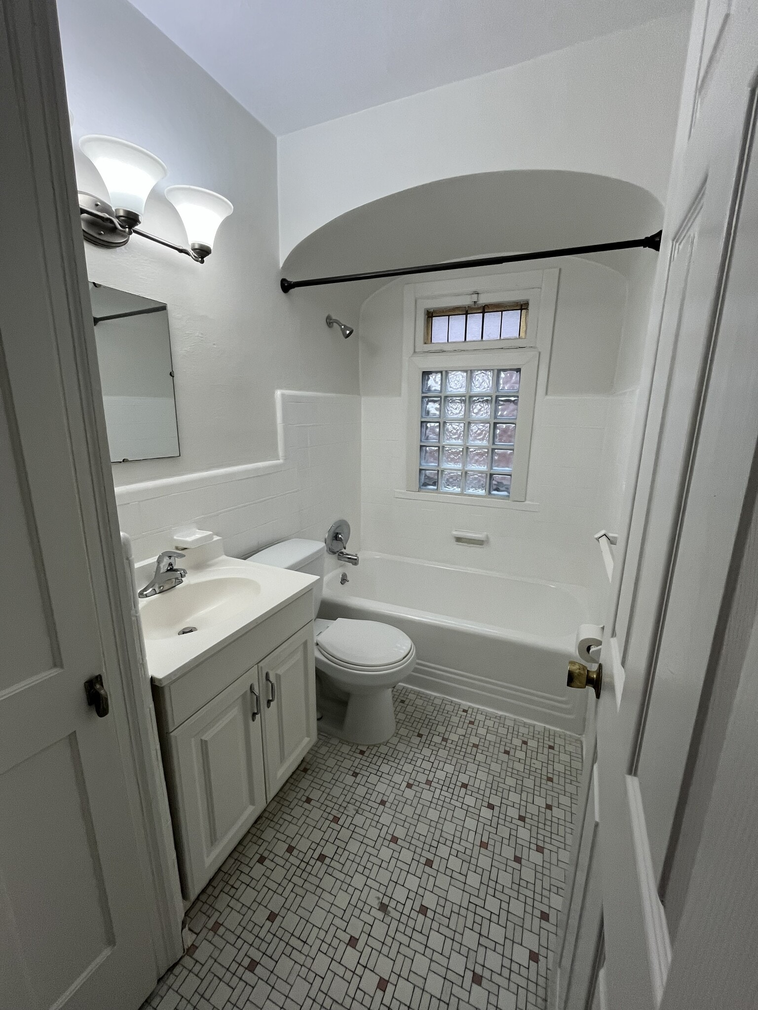 Building Photo - 6430 Bancroft Ave