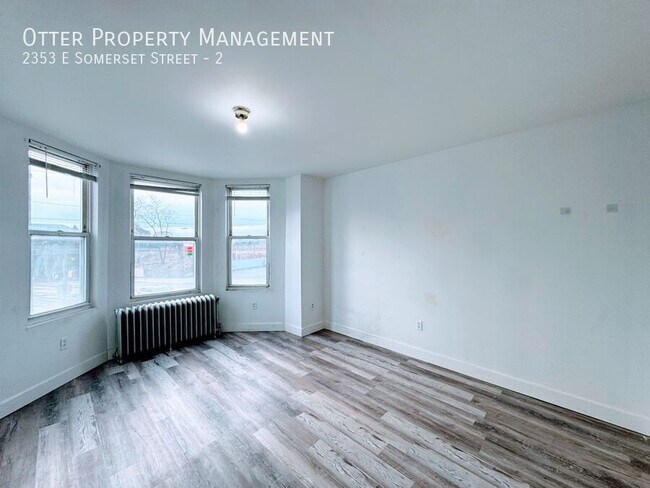 Building Photo - 2353 E Somerset St