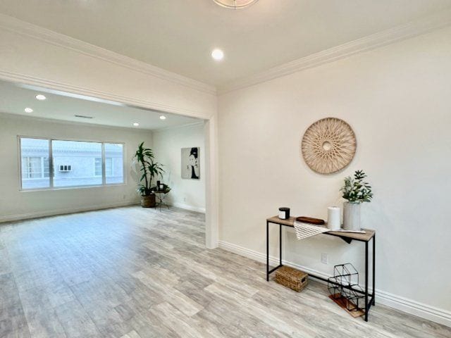 Building Photo - 124 N Pass Ave