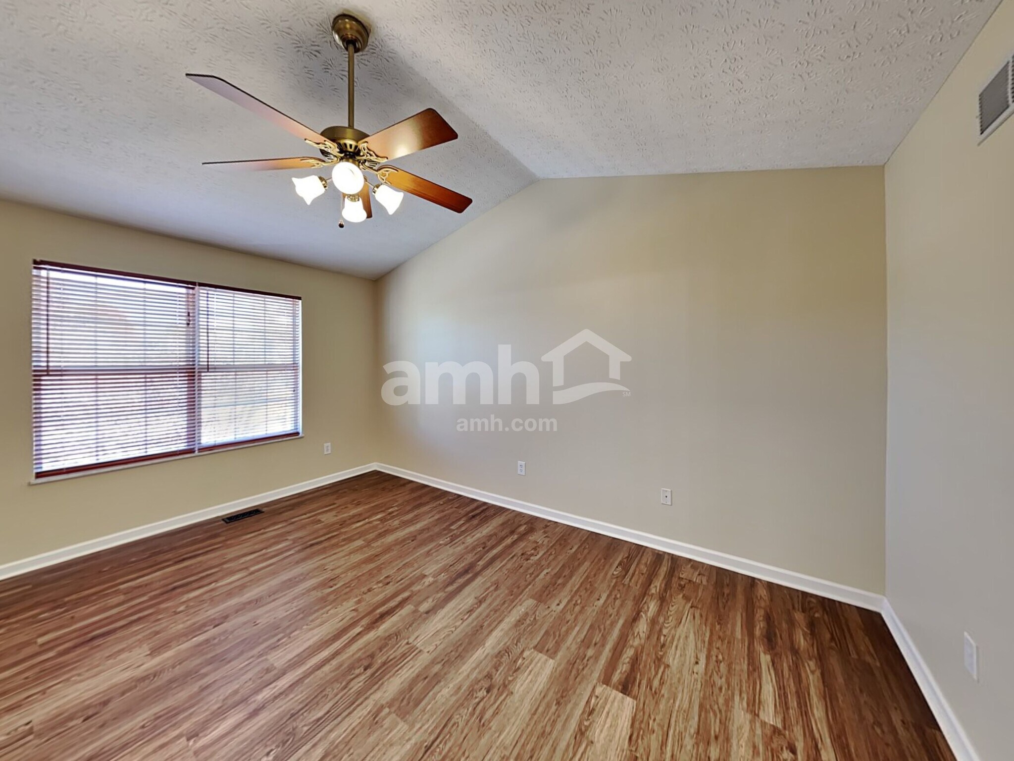 Building Photo - 45 Fieldcrest Dr