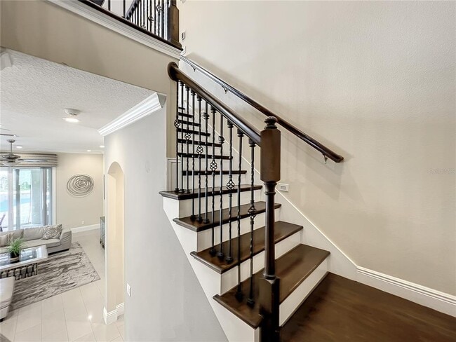 Building Photo - 760 Golden Bear Dr
