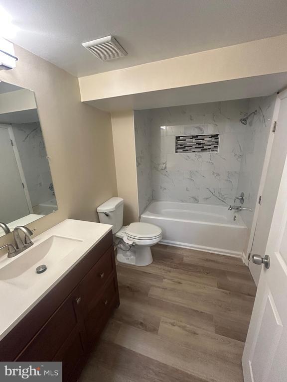 Building Photo - 9142 Lambskin Ln