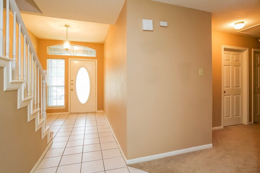 Building Photo - 19311 Cypress Bay Dr