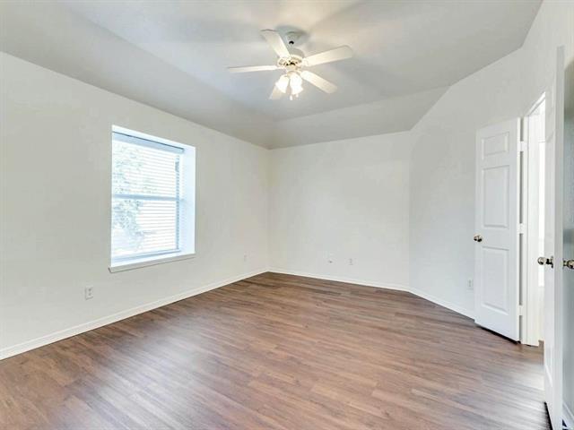 Building Photo - 4707 Valleyview Dr