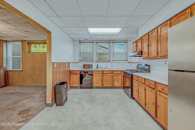 Building Photo - 396 Winola Ave