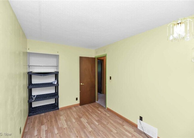 Building Photo - 9117 Wil Verne Dr