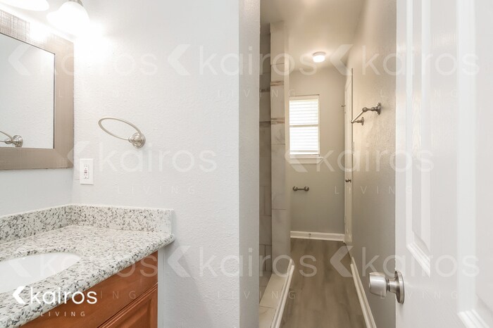 Building Photo - 7214 Cardinal Cir