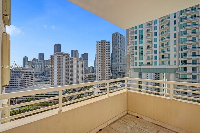 Building Photo - 888 Brickell Key Dr