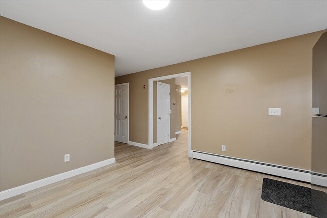 Building Photo - 72 Patterson Rd