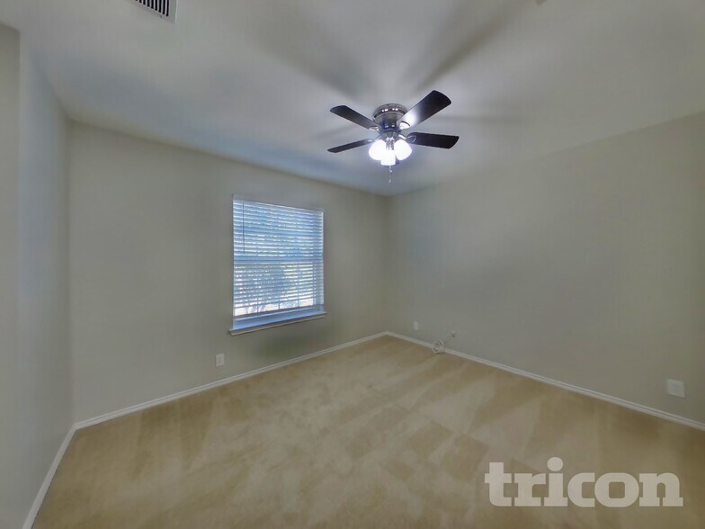 Building Photo - 141 Carnousty Dr